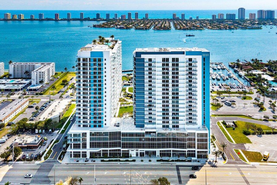 036-220LakeShoreDrive-1415-LakePark-FL-3