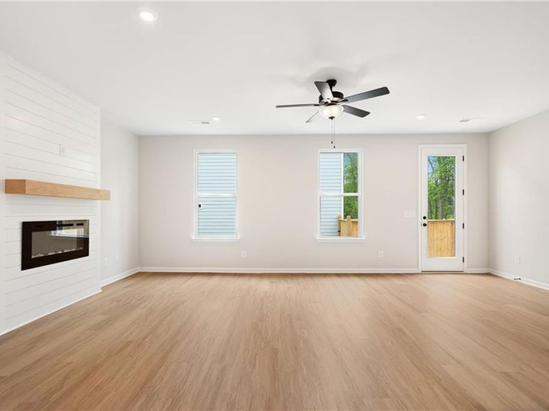 Spacious, unfurnished interior of a new home in The Village at Shallowford, Kennesaw (Image 18).