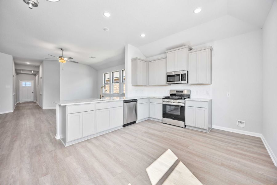 8407 Black Pearl Ct - Wilson - Kitchen