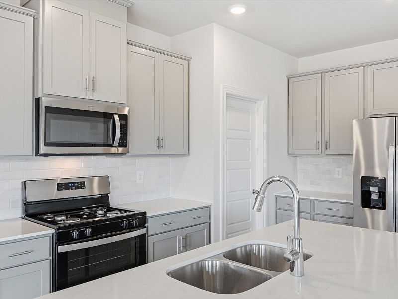 Image 16 of a home in Southwell Commons.