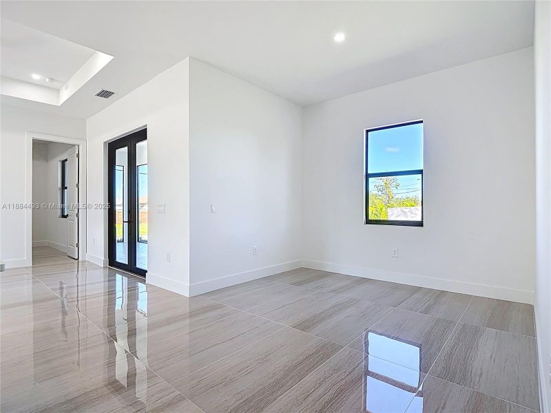 Spacious, unfurnished interior of a new home in , Lehigh Acres (Image 22). Spacious, unfurnished interior of a new home in , Lehigh Acres (Image 22).
