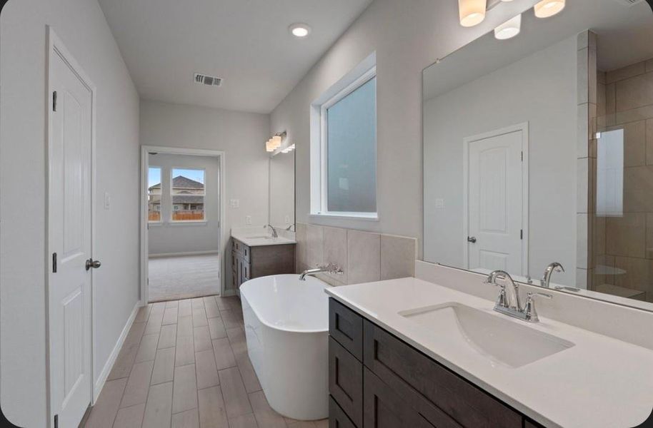 Furnished interior view inside a new home in Crosby Farms, Crosby (Image 8).