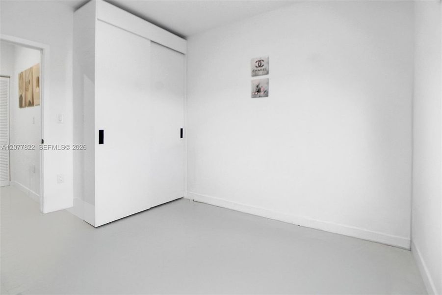 Spacious, unfurnished interior of a new home in , Florida City (Image 26).