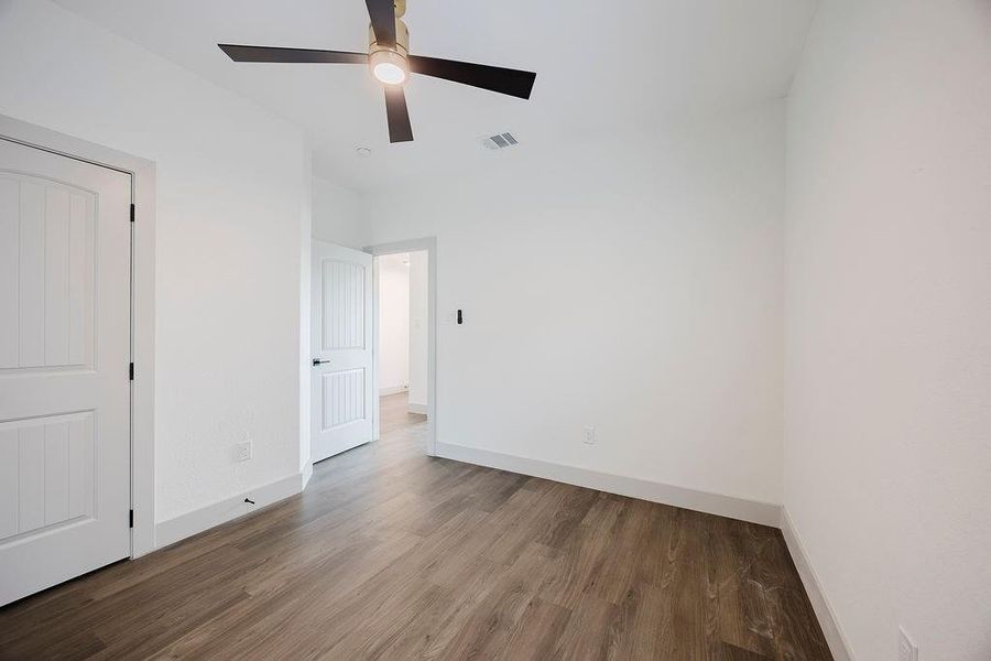 Spacious, unfurnished interior of a new home in , Fort Worth (Image 31).