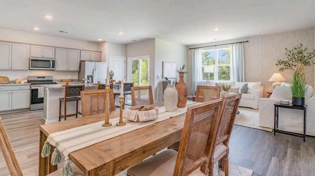 Representative furnished interior of a home built from the KENNER by D.R. Horton in Village Park, Oakland (Image 4).