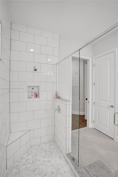 Furnished interior view inside a new home in , Westlake (Image 53).