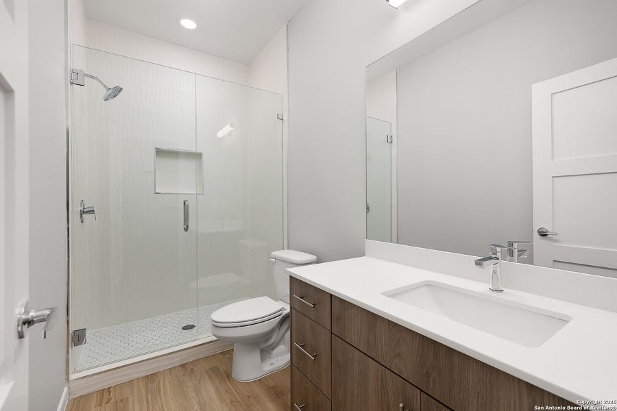 Furnished interior view inside a new home in , Weslaco (Image 11).