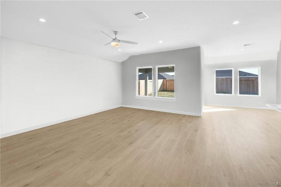 Spacious, unfurnished interior of a new home in Tamarron, Fulshear (Image 17). Spacious, unfurnished interior of a new home in Tamarron, Fulshear (Image 17).