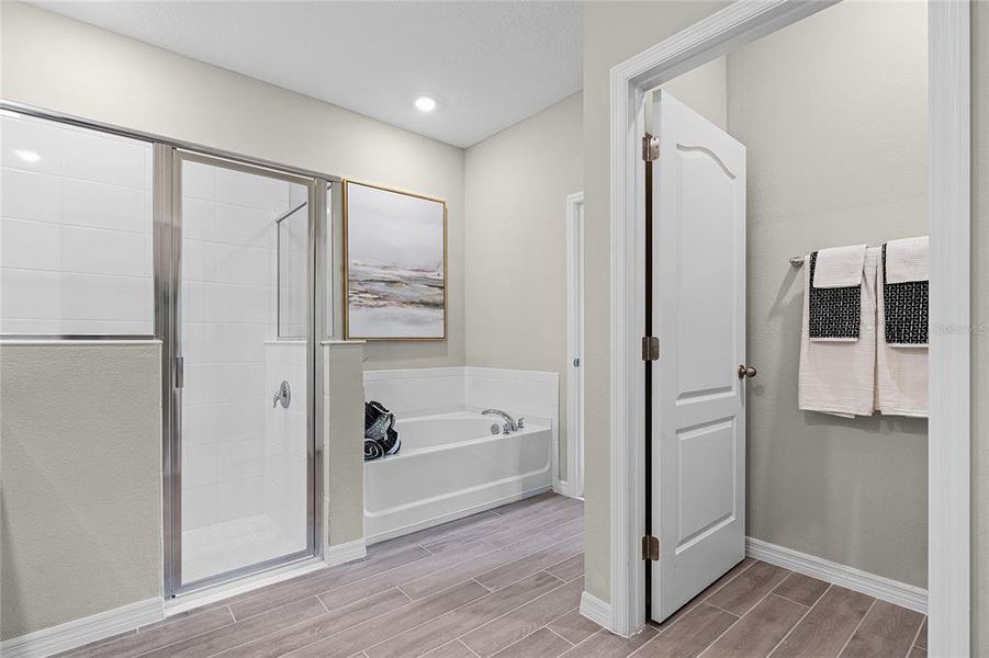 Furnished interior view inside a new home in Wynwood, Ocoee (Image 16).