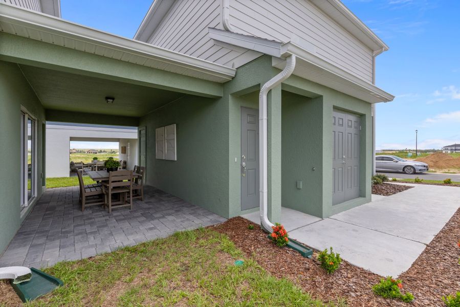 Representative exterior details of a home built from the Mabel II by Pulte Homes in Lakehaven Estates, Clermont (Image 2). Representative exterior details of a home built from the Mabel II by Pulte Homes in Lakehaven Estates, Clermont (Image 2).