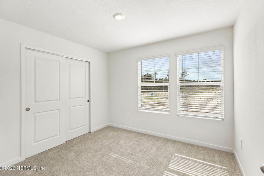 Spacious, unfurnished interior of a new home in The District at Oakleaf - The Grove, Middleburg (Image 17).