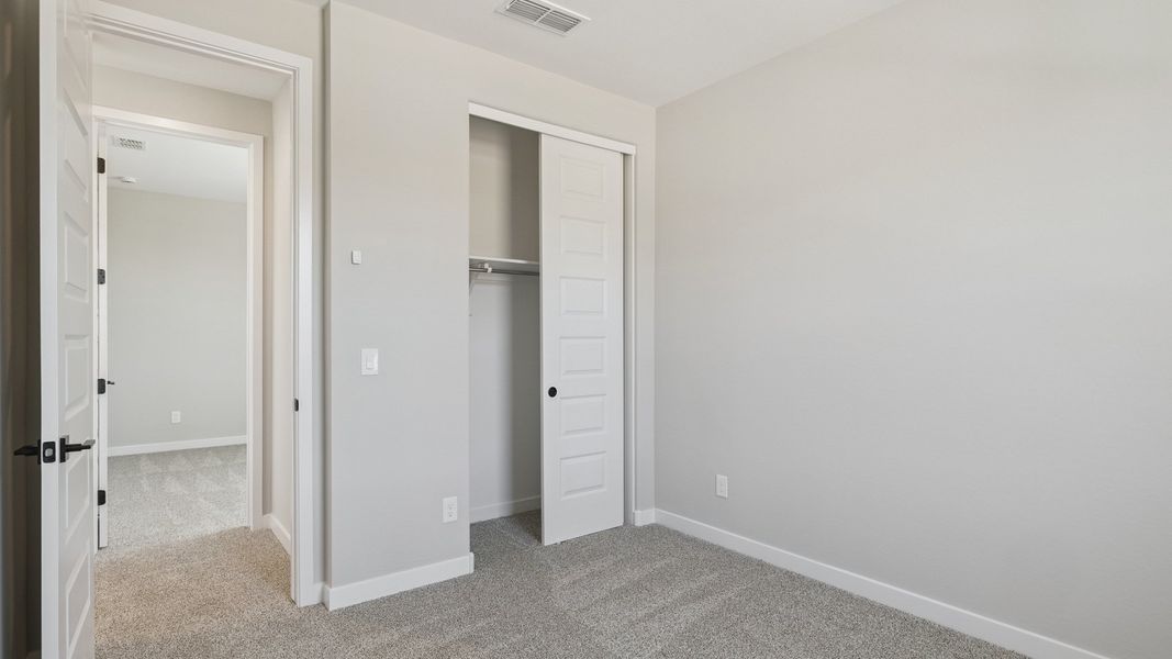 Spacious, unfurnished interior of a new home in Upper Canyon, Phoenix (Image 31).