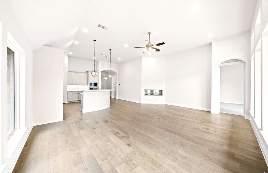 Representative unfurnished interior of a home built from the 2406 by Ravenna Homes in The Highlands 55′, Porter (Image 27).