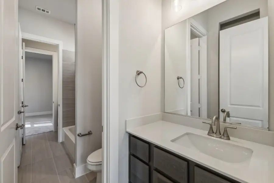 Representative furnished interior of a home built from the Sequoia by Centre Living Homes in Painted Tree Lakeside, McKinney (Image 17).