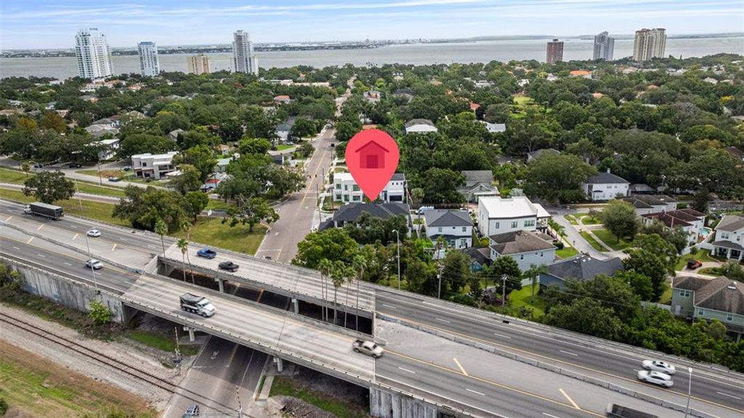 Image 83 of a home in .