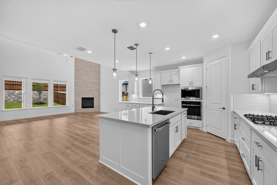 Furnished interior view inside a new home in Highland Lakes, McKinney (Image 6). Furnished interior view inside a new home in Highland Lakes, McKinney (Image 6).