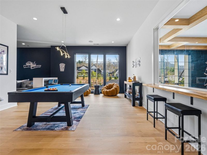 Community amenities in , Asheville (Image 33).