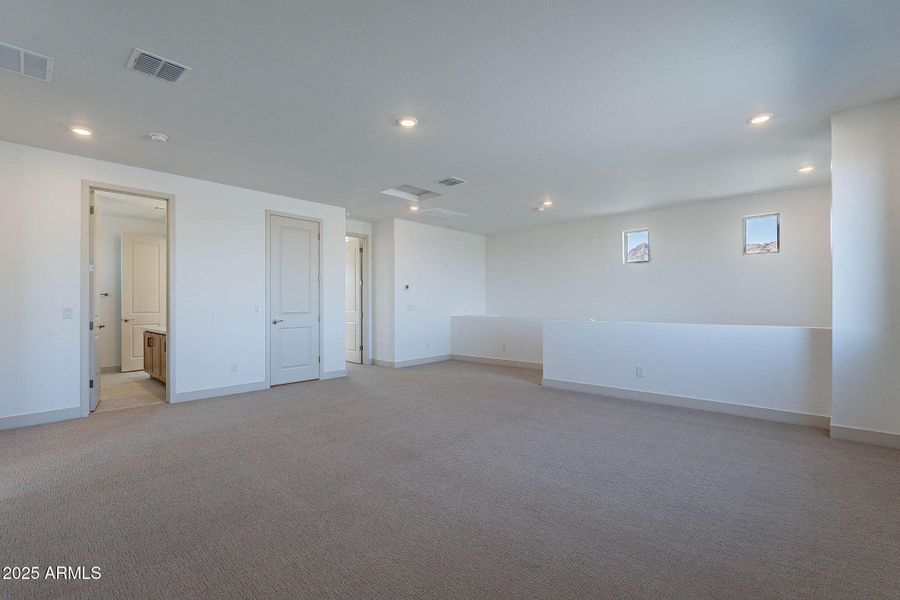 42-web-or-mls-Meadowbrook-42