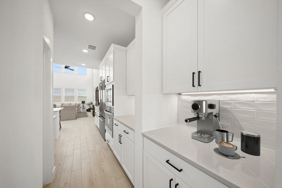 Convenient butler's pantry (*Photo not of actual home and used for illustration purposes only.)