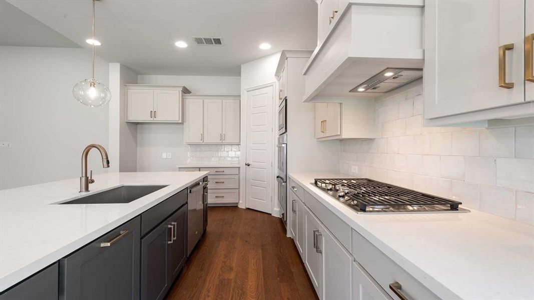 Furnished interior view inside a new home in Terraces 62', Rockwall (Image 4). Furnished interior view inside a new home in Terraces 62', Rockwall (Image 4).