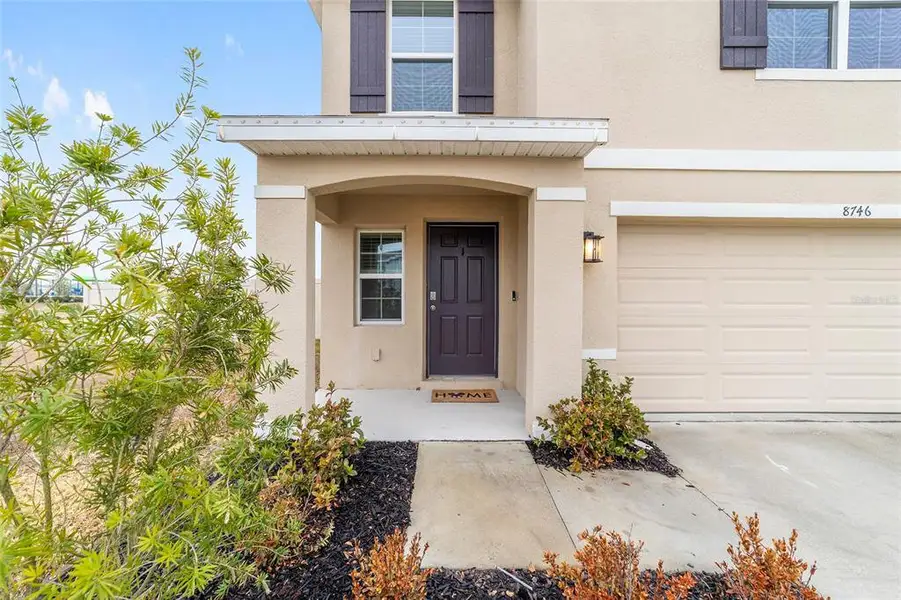 Exterior details and patio area of a home in Ocala Crossings South, Ocala (Image 3). Exterior details and patio area of a home in Ocala Crossings South, Ocala (Image 3).