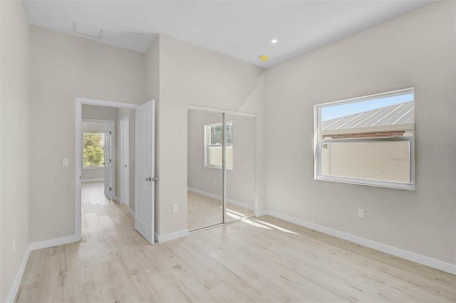 Spacious, unfurnished interior of a new home in , North Port (Image 33).