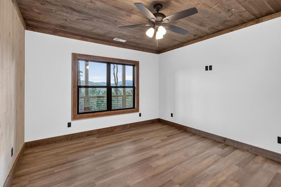 Spacious, unfurnished interior of a new home in , Blue Ridge (Image 70).
