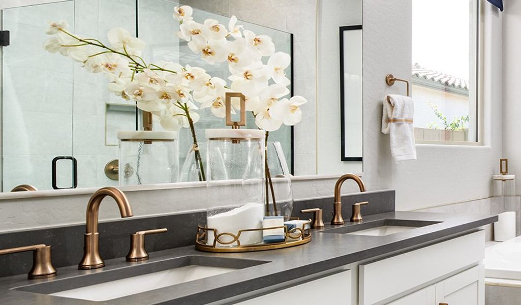 Slate-P927-SeasonsAtVistaDelVerdeIII Bathroom Crop