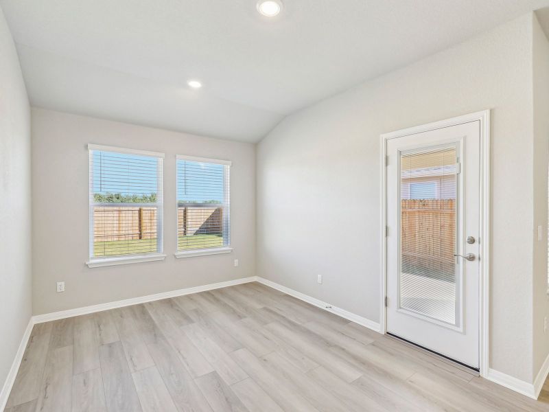 Spacious, unfurnished interior of a new home in Turner's Crossing - Reserve Collection, Buda (Image 7).