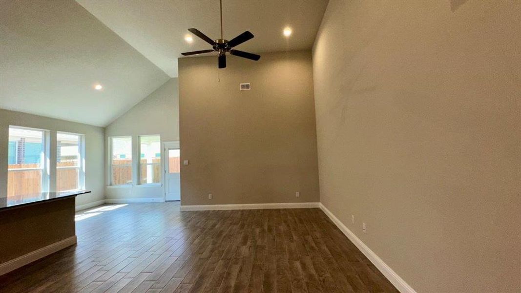 Spacious, unfurnished interior of a new home in Eagle Creek, Denton (Image 18). Spacious, unfurnished interior of a new home in Eagle Creek, Denton (Image 18).
