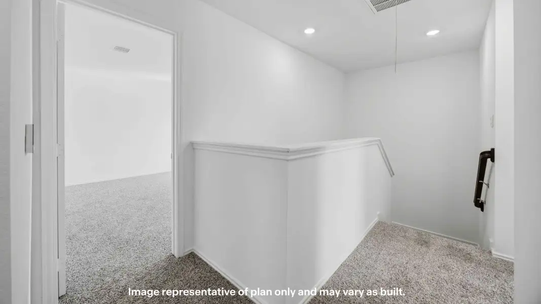 Representative unfurnished interior of a home built from the The Dama by D.R. Horton in Pari Estates, Lubbock (Image 20). Representative unfurnished interior of a home built from the The Dama by D.R. Horton in Pari Estates, Lubbock (Image 20).