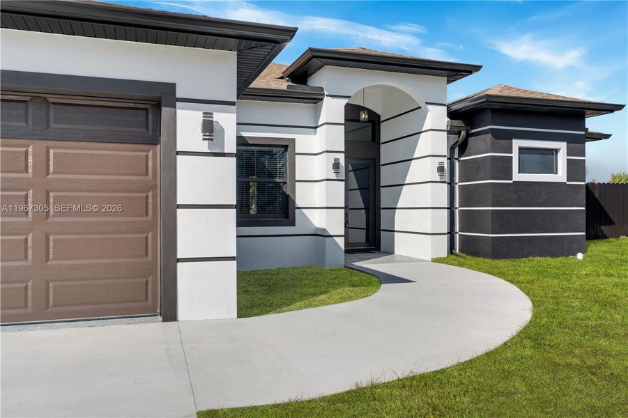 Exterior details and patio area of a home in , Lehigh Acres (Image 26).