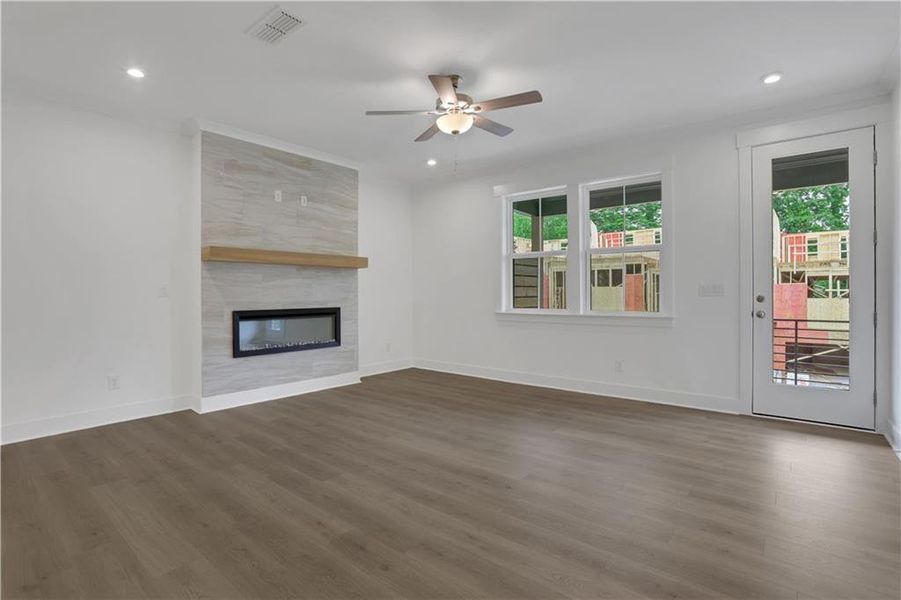 Spacious, unfurnished interior of a new home in The Groves at Myrtle, Roswell (Image 14).