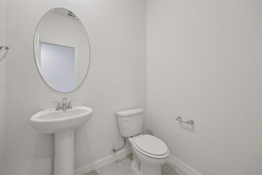 Furnished interior view inside a new home in Lakehaven - Signature Series, Farmersville (Image 8).