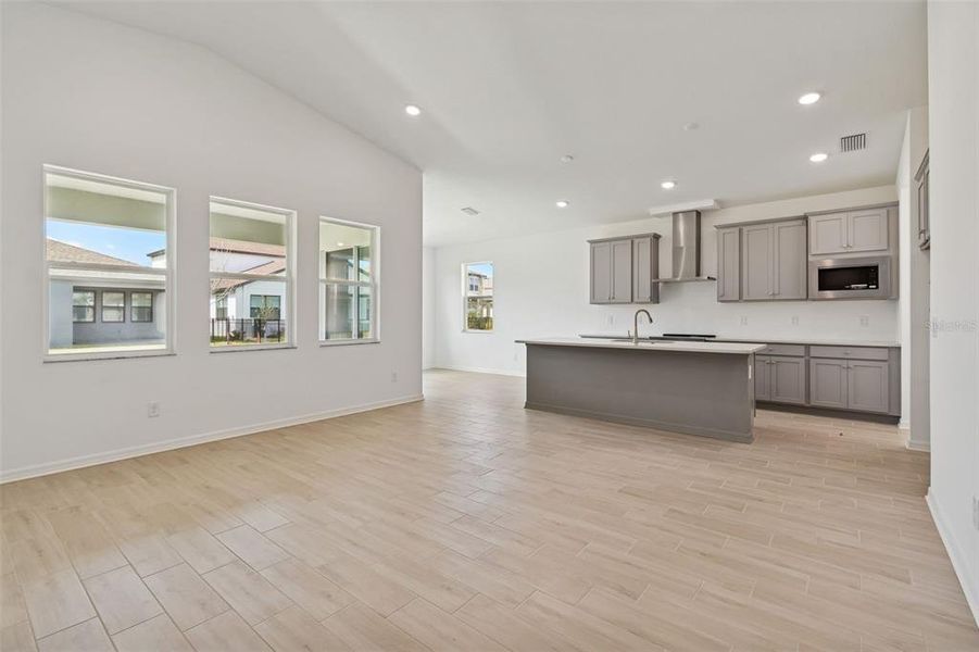 Spacious, unfurnished interior of a new home in Isles at Bayview, Parrish (Image 69). Spacious, unfurnished interior of a new home in Isles at Bayview, Parrish (Image 69).