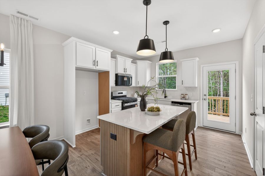 Furnished interior view inside a new home in Edgewater - Lakeview Point, Lancaster (Image 6).