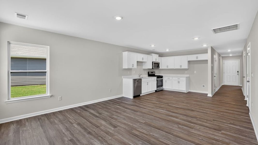 Spacious, unfurnished interior of a new home in Harper Ridge, Roebuck (Image 27).