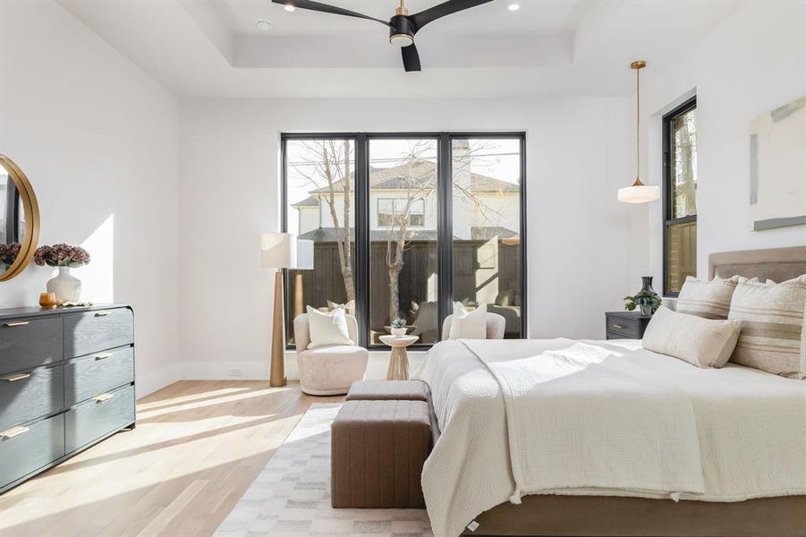 Furnished interior view inside a new home in , Dallas (Image 8).