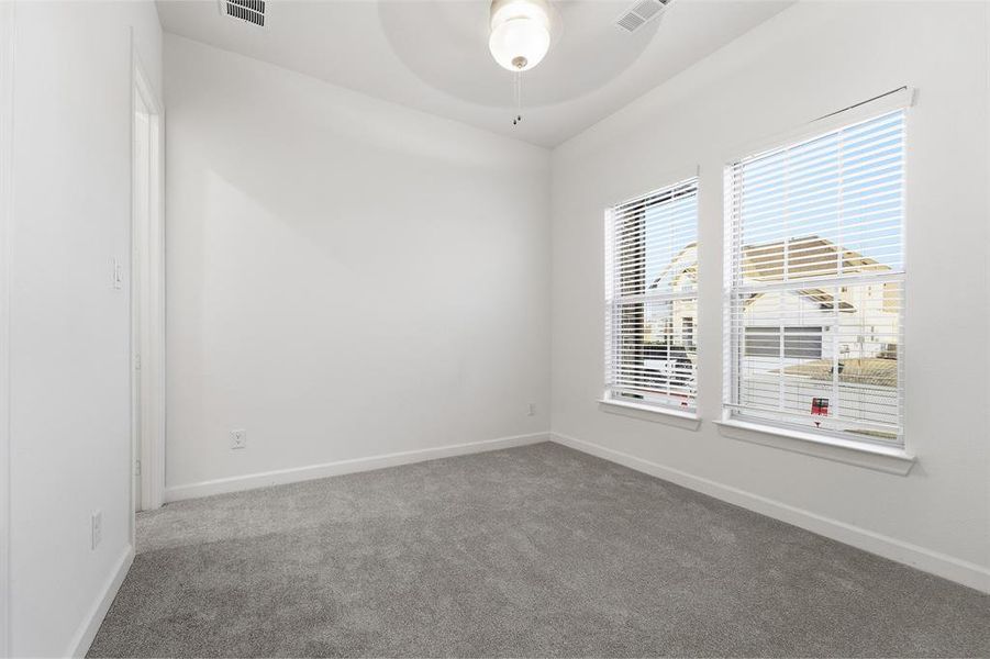 Spacious, unfurnished interior of a new home in Green Meadows, Celina (Image 14).