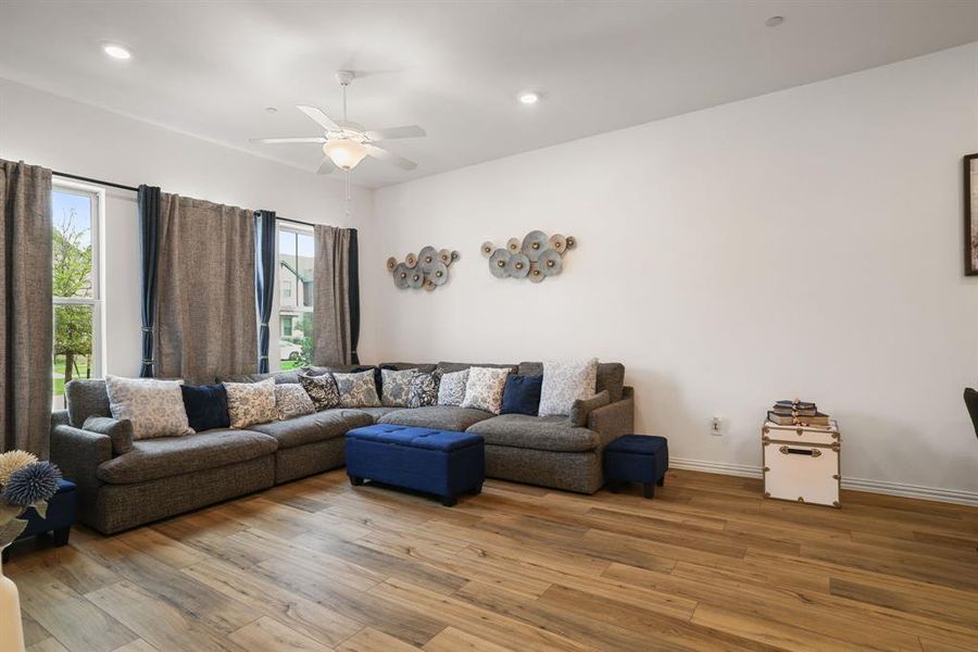 Furnished interior view inside a new home in , Sachse (Image 15).