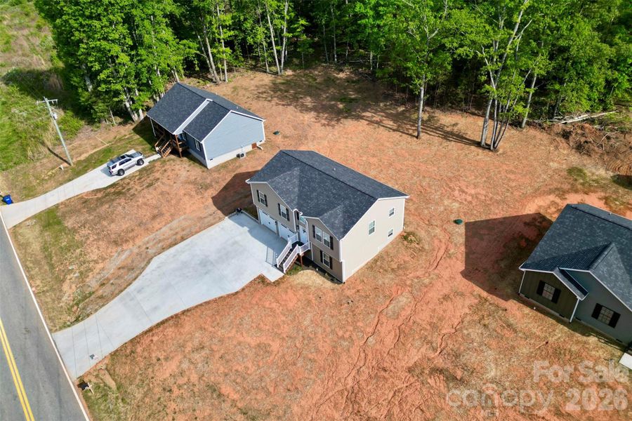 Image 28 of a home in .