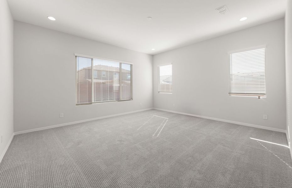 Spacious, unfurnished interior of a new home in Visara, Surprise (Image 16).