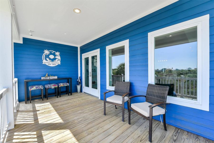 Enjoy the Gulf breezes while enjoying your morning coffee and watching the sunrise.