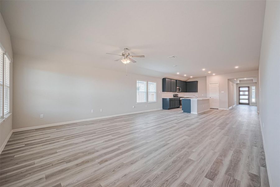 Spacious, unfurnished interior of a new home in Cypress Green, Hockley (Image 15).