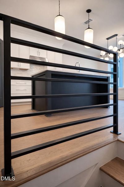 D66FF3A3-5C8A-4AD3-A935-AF793ADC5A54