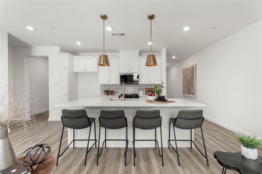 04. 730 Tower - Kitchen 04. 730 Tower - Kitchen