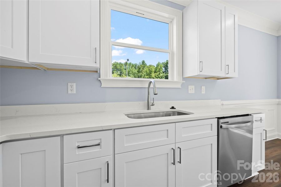 Image 42 of a home in .