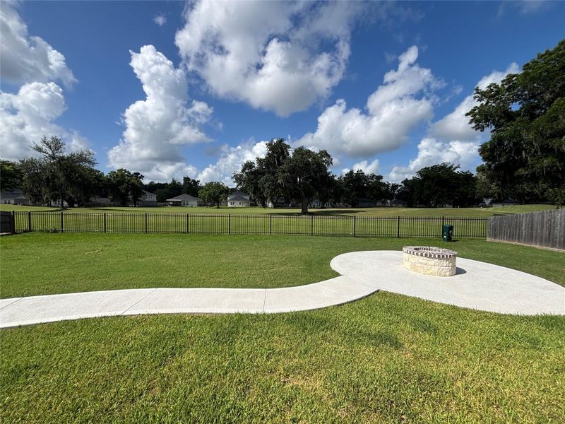 Home is located on the golf course Home is located on the golf course