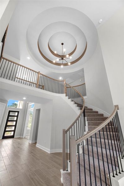 Spacious, unfurnished interior of a new home in Sienna, Missouri City (Image 14).