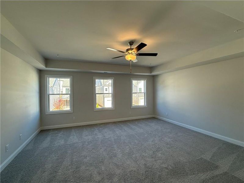 Spacious, unfurnished interior of a new home in , Marietta (Image 9).